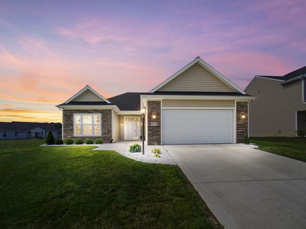 14719 Verona Lakes Passage, Fort Wayne, IN 46814