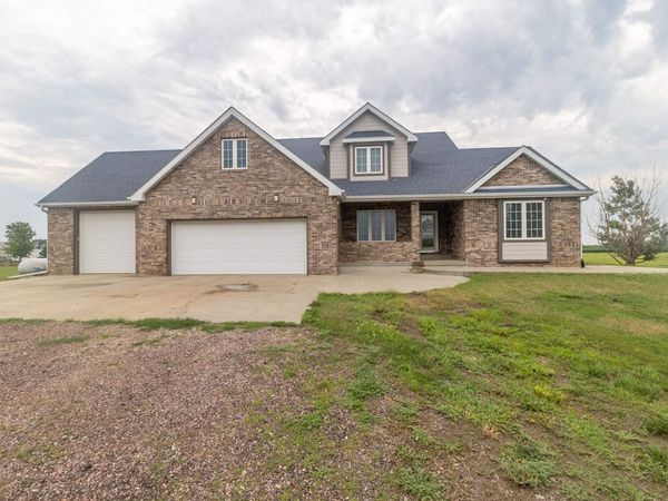 3090 Cass Ave, Salix, IA 51052