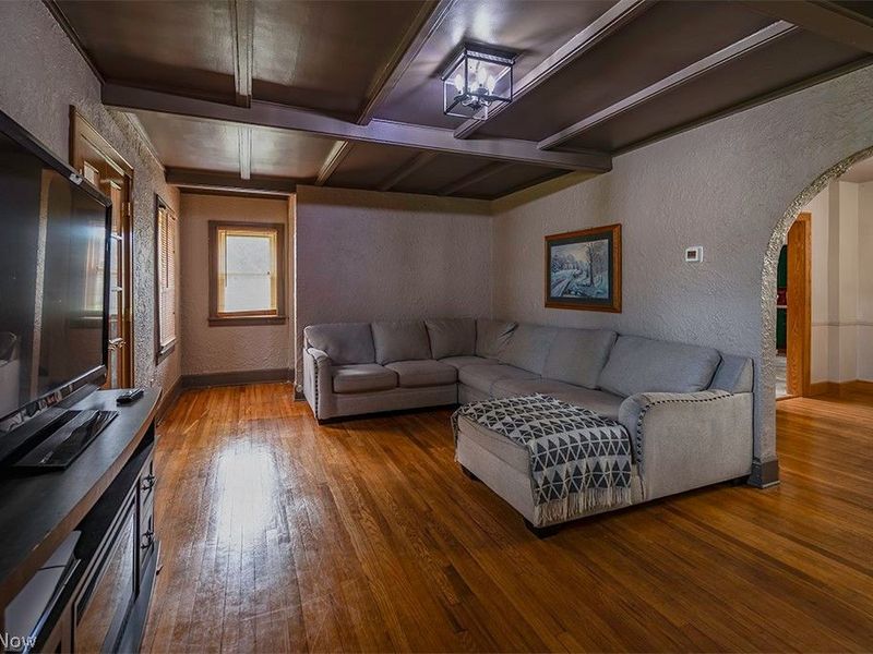 649 W Broad Street, Newton Falls, OH 44444 Photo 6