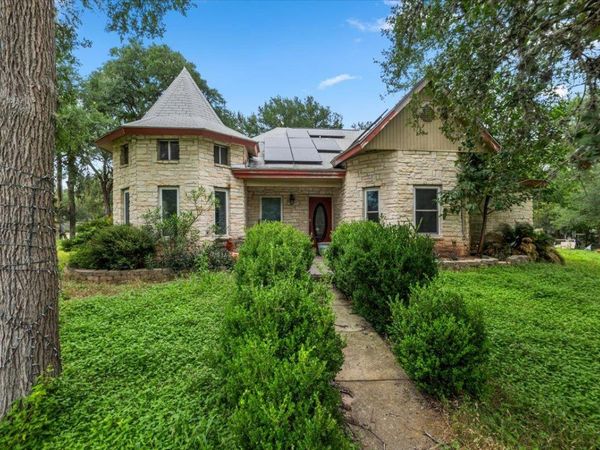 112 Rock Point DR , Del Valle, TX 78617