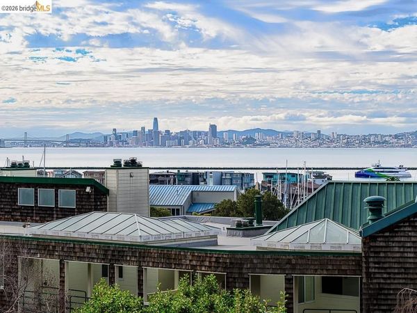 1201 Brickyard Way, Unit 113, Richmond, CA 94801