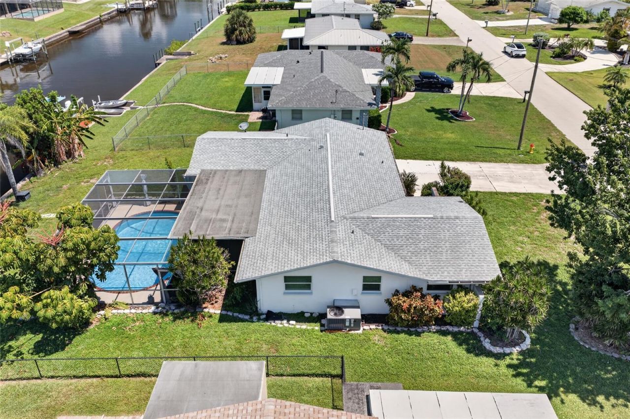 3114 SE 18th Avenue , Cape Coral, FL 33904 Photo