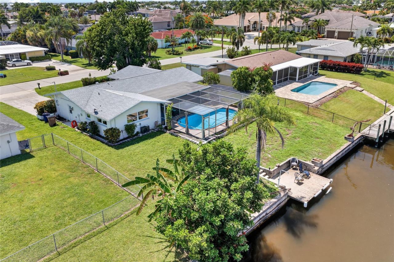 3114 SE 18th Avenue , Cape Coral, FL 33904 Photo