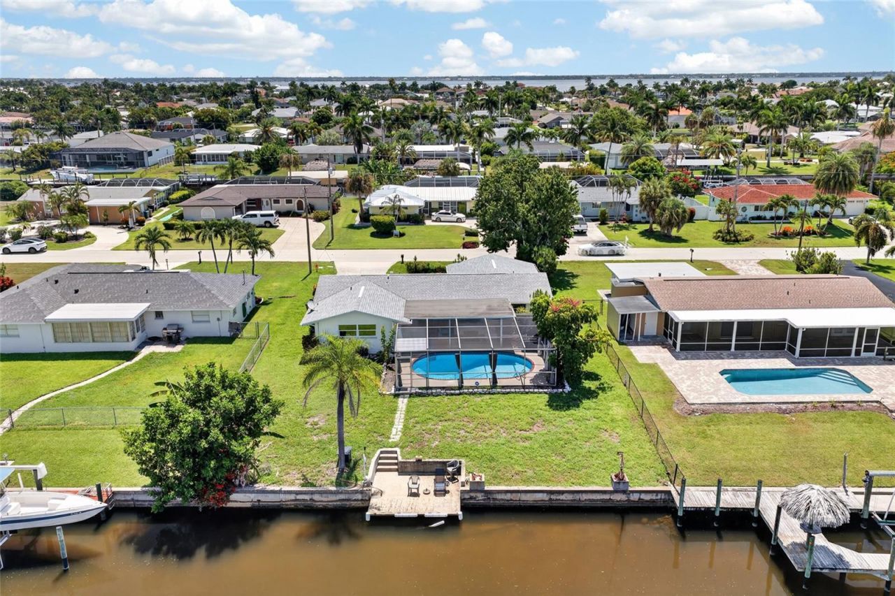 3114 SE 18th Avenue , Cape Coral, FL 33904 Photo