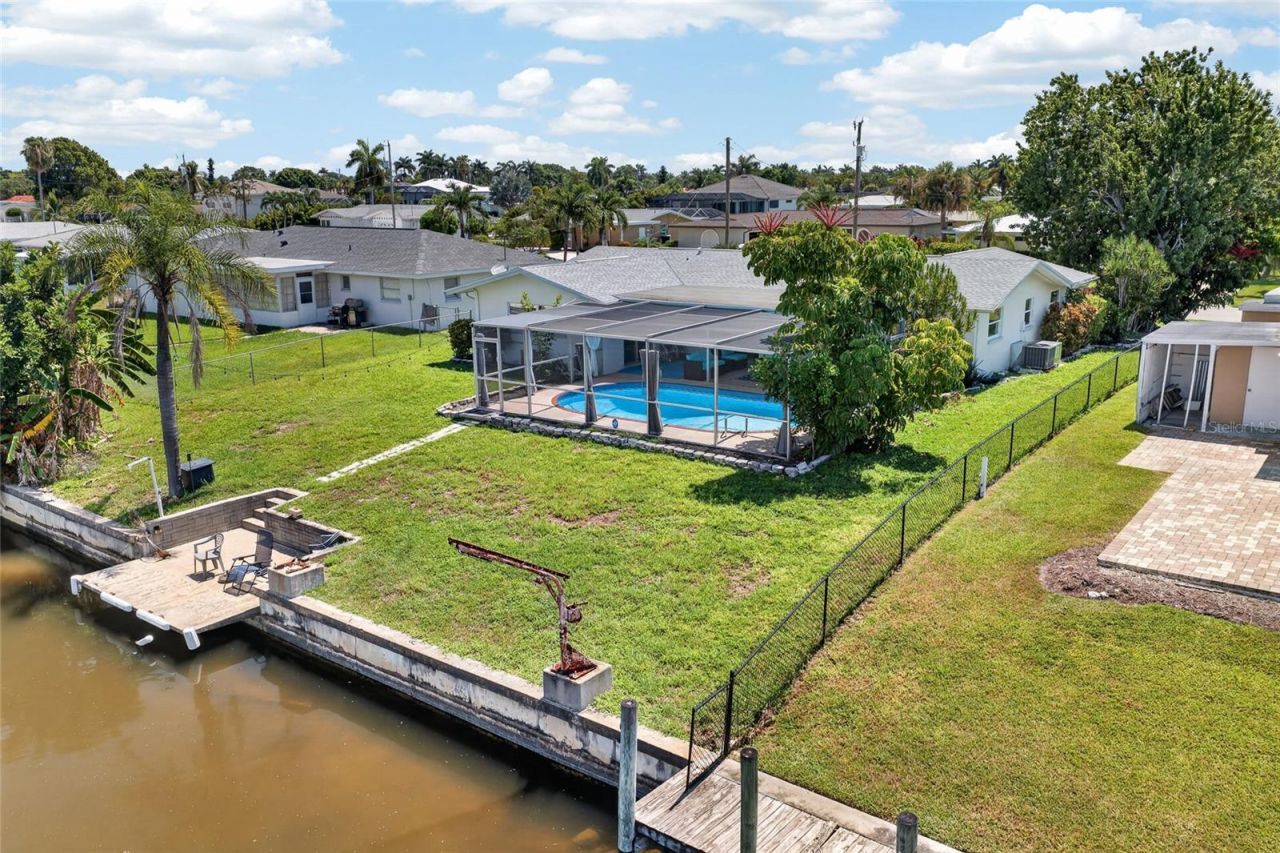 3114 SE 18th Avenue , Cape Coral, FL 33904 Photo