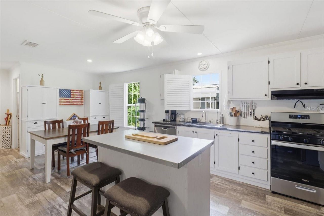 4370 E Amherst Street , Hernando, FL 34442 Photo
