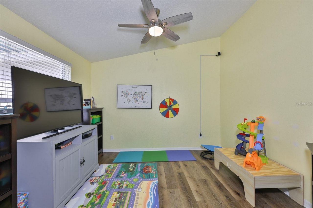 10234 Bloomfield Hills Drive , Seffner, FL 33584 Photo