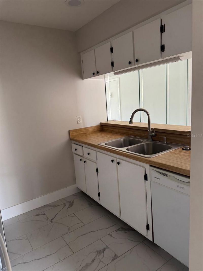 3217 Beneva Road , Unit 202, Sarasota, FL 34232 Photo