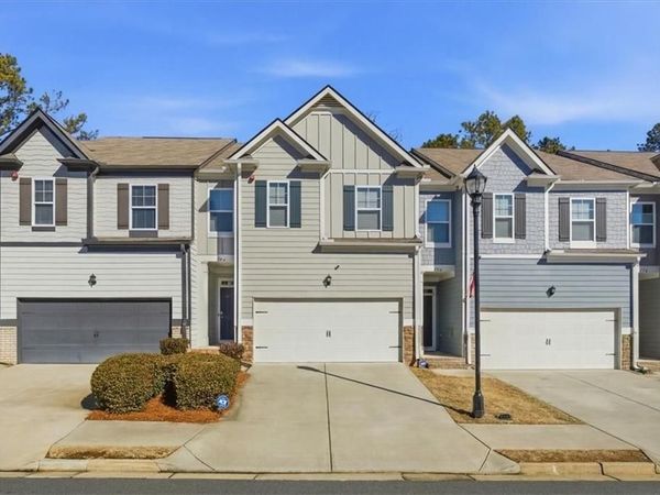 776 Woodstock Grove, Woodstock, GA 30188