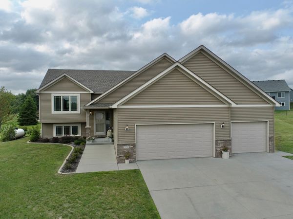 1474 Grand View Lane SE, Mazeppa, MN 55956