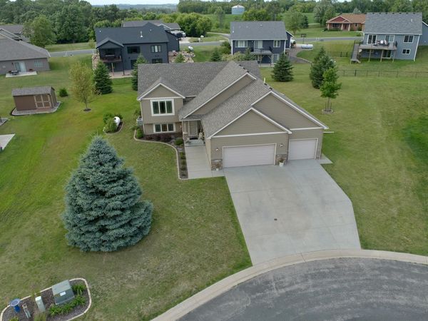 1474 Grand View Lane SE, Mazeppa, MN 55956