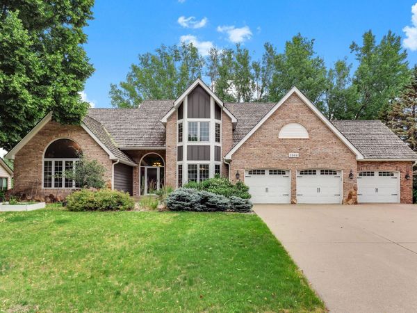 5968 Scenic Place , Shoreview, MN 55126