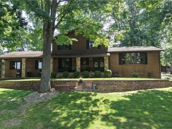 2356 Beechwood Drive NW, Dover, OH 44622