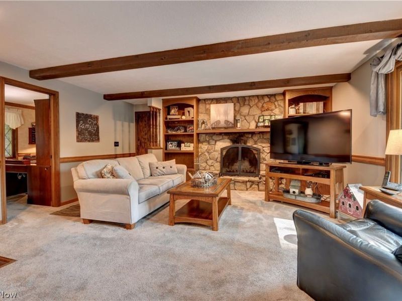 2356 Beechwood Drive NW, Dover, OH 44622 Photo 7
