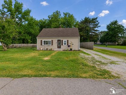 83 W Madison Street Petersburg, MI 49270