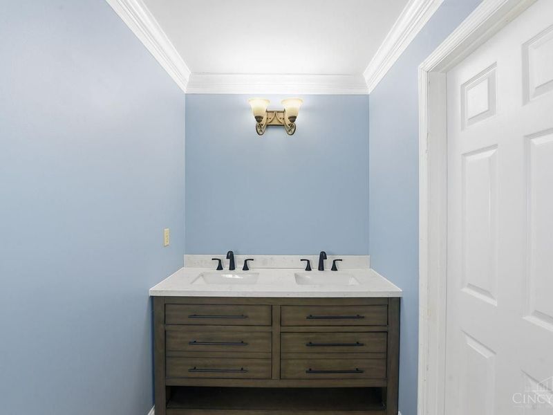 12075 Timberlake Drive, Symmes Township, OH 45249 Photo 21