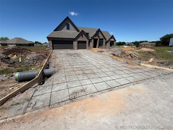 2119 E 45th Place , Sand Springs, OK 74063