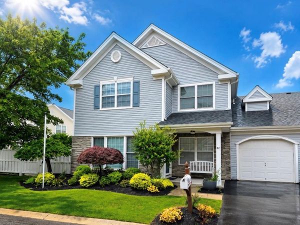 82 Kate Circle, Middle Island, NY 11953