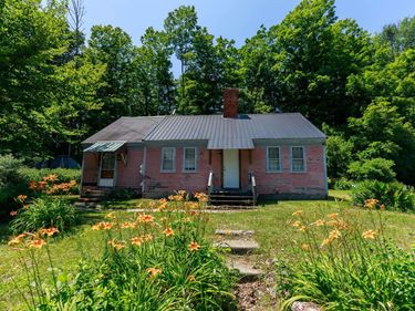 12 Wilder Street, Peterborough, NH 03458