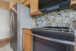 907 Knoll Shores Ct.  photo 4