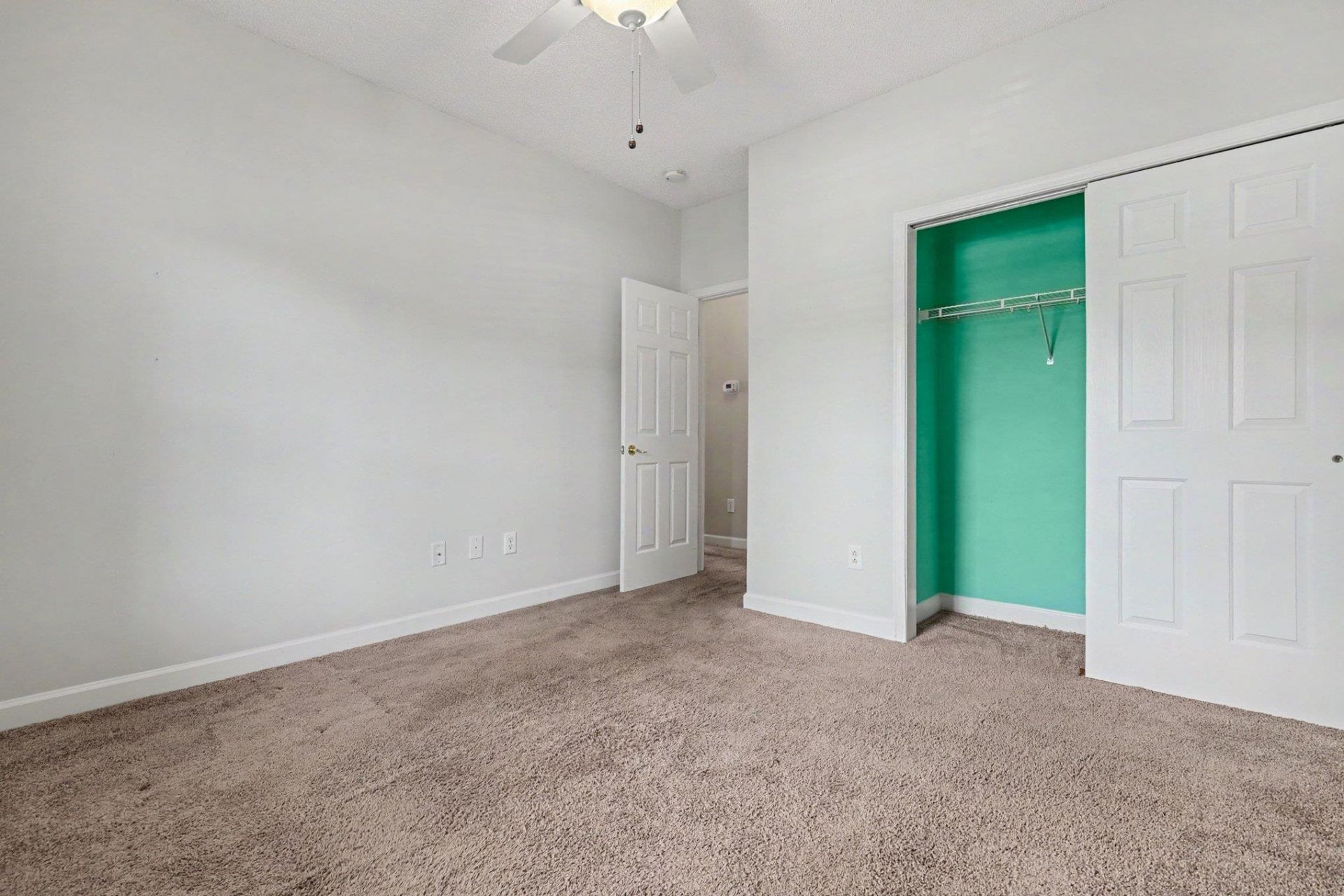 907 Knoll Shores Ct.  Photo 9