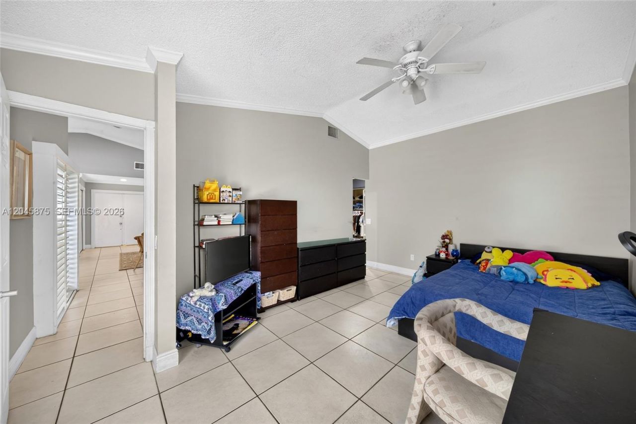 5212 SW 151st Pl, Miami, FL 33185 Photo