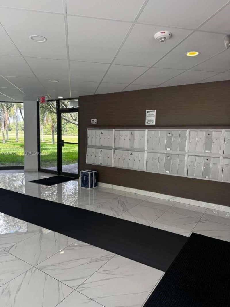 16171 Blatt Blvd , Unit 412, Weston, FL 33326 Photo
