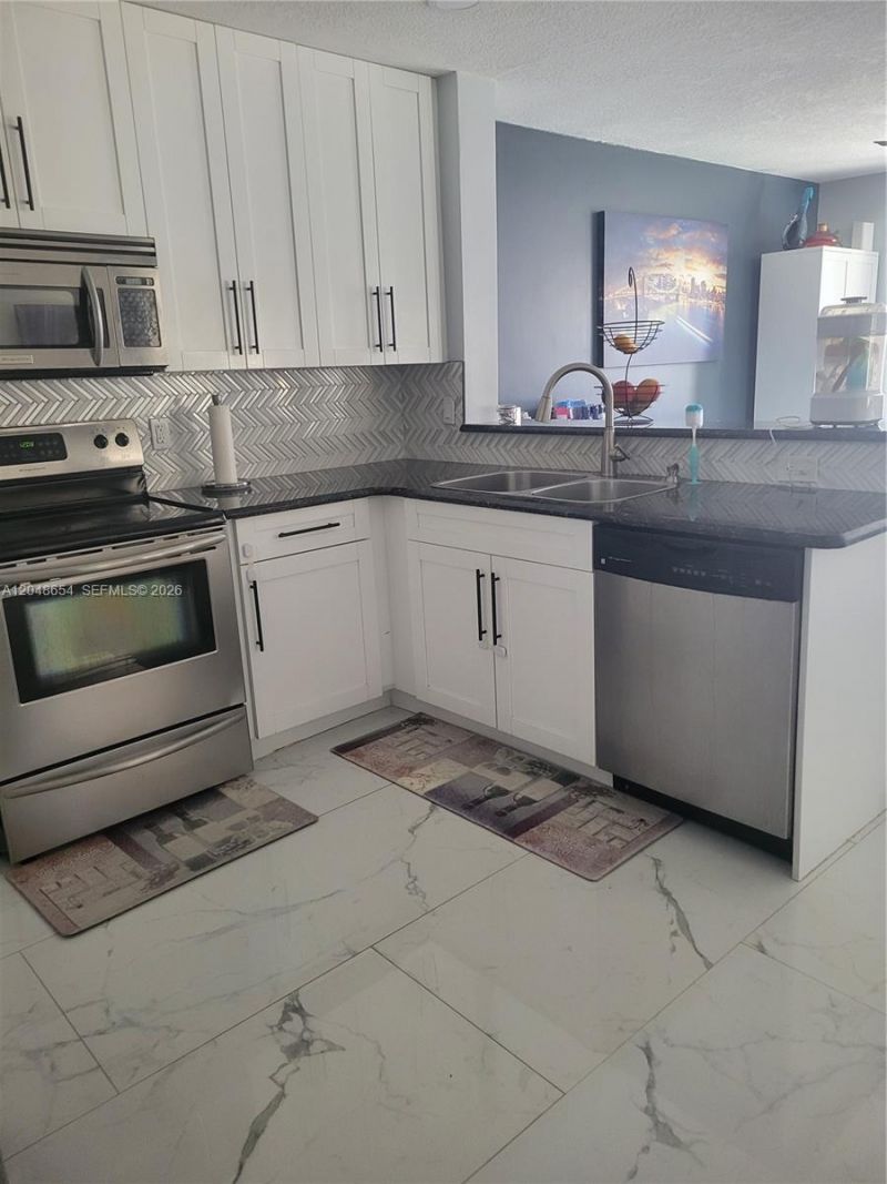 6606 Saltaire Ter , Margate, FL 33063 Photo