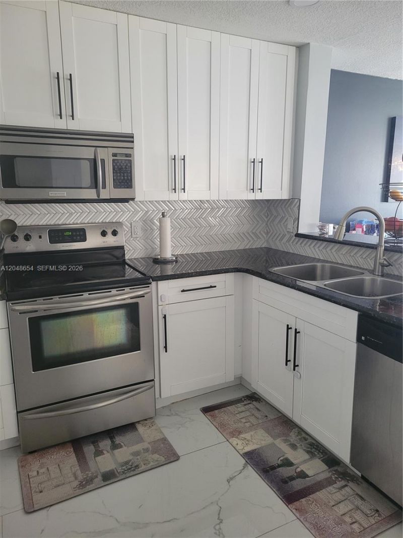 6606 Saltaire Ter , Margate, FL 33063 Photo