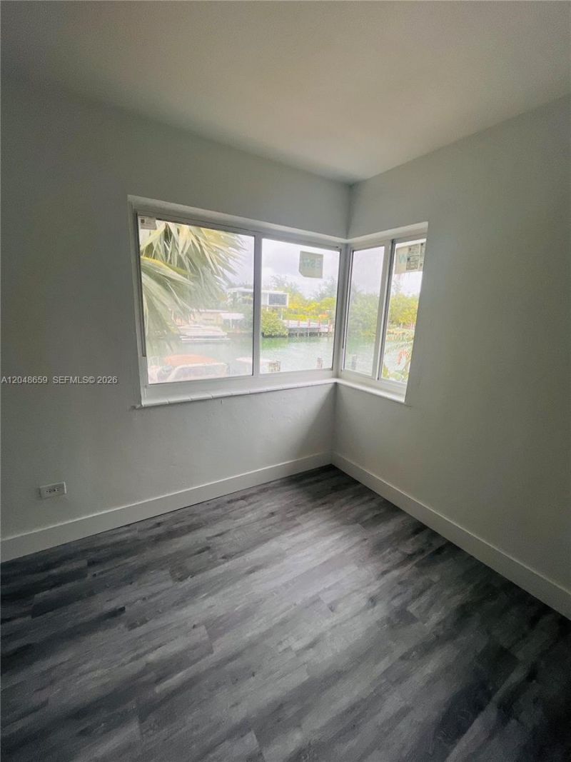 2045 Calais Dr , Unit 8, Miami Beach, FL 33141 Photo