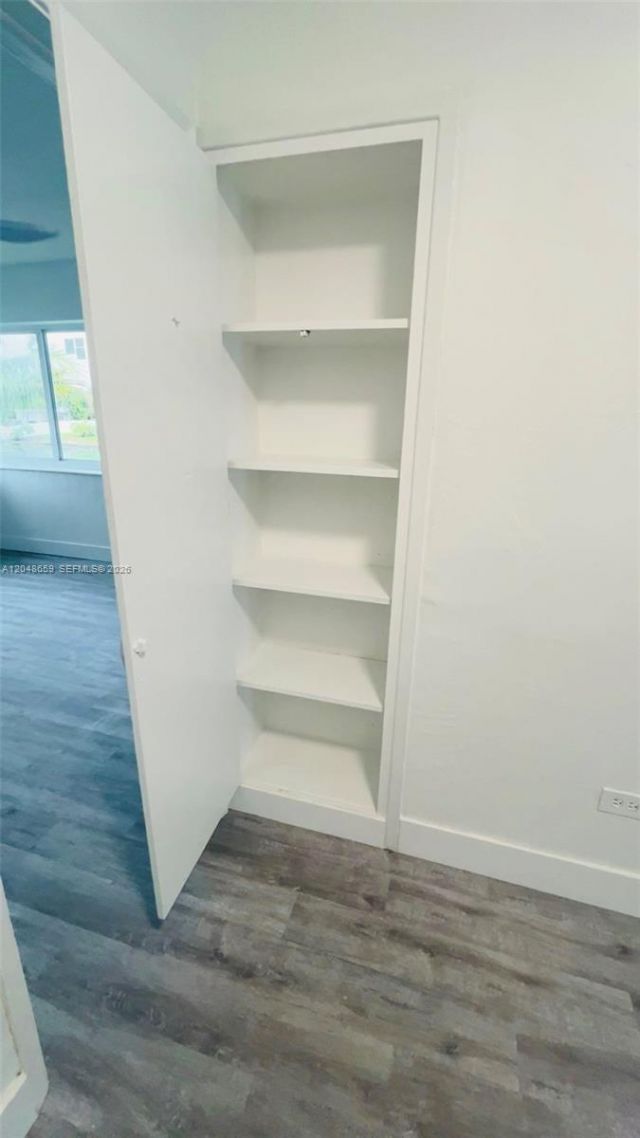 2045 Calais Dr , Unit 8, Miami Beach, FL 33141 Photo