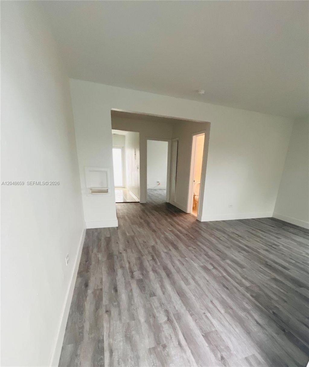 2045 Calais Dr , Unit 8, Miami Beach, FL 33141 Photo