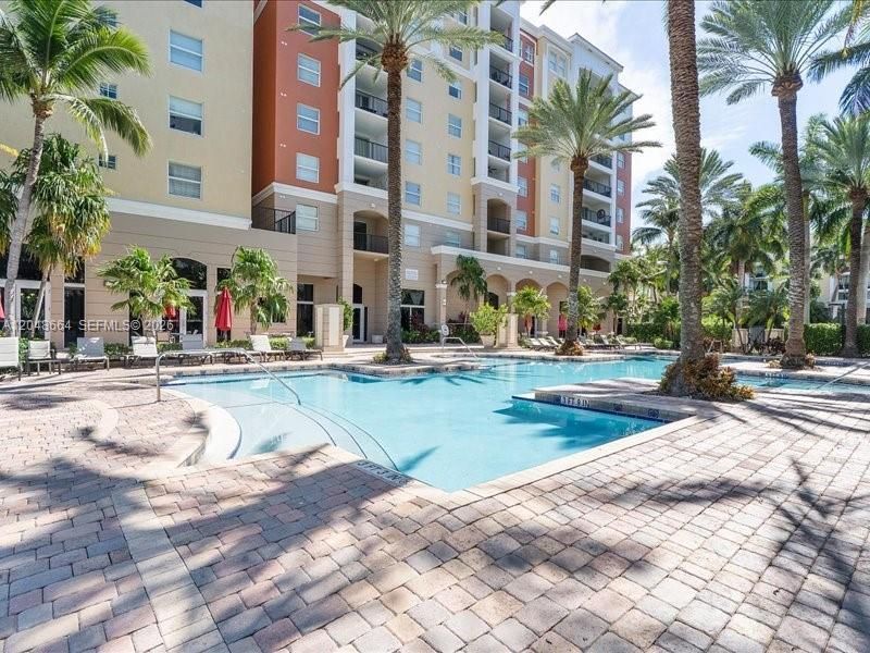 17150 N Bay Rd , Unit 2802, Sunny Isles Beach, FL 33160 Photo