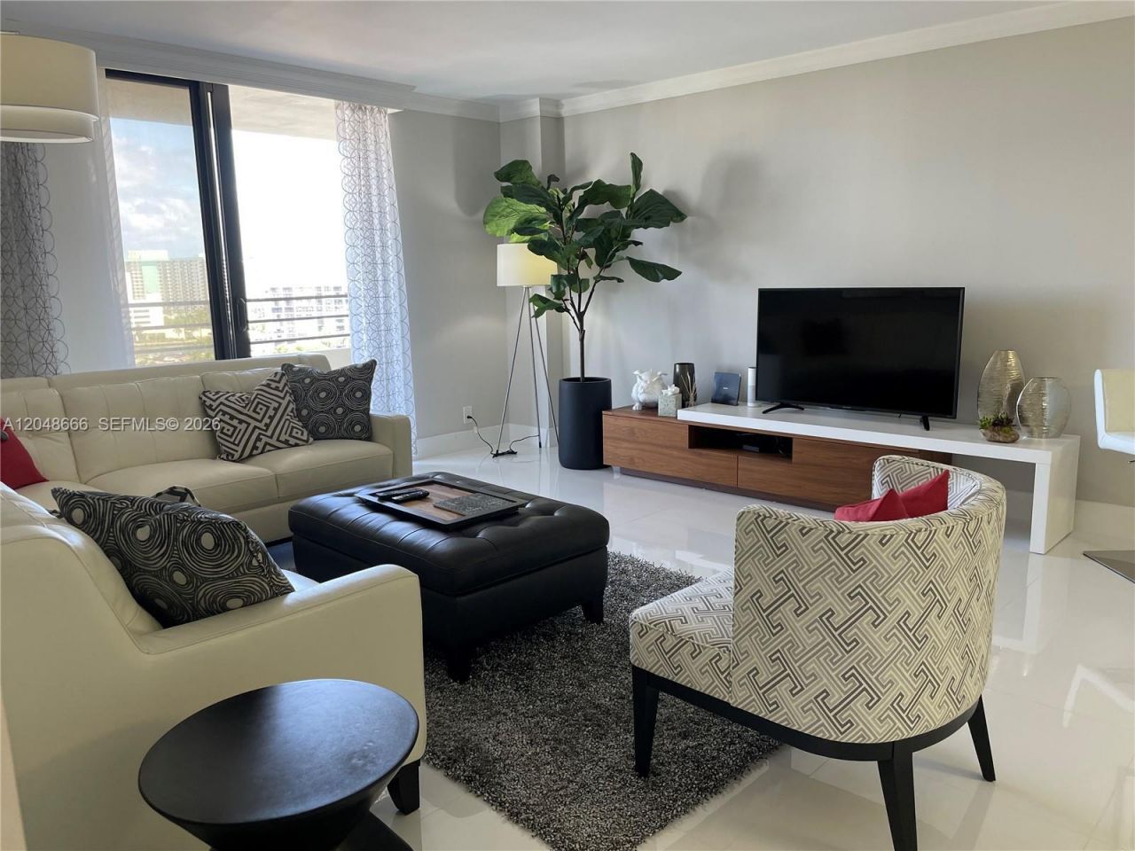 2500 Parkview Dr , Unit 1405, Hallandale Beach, FL 33009 Photo