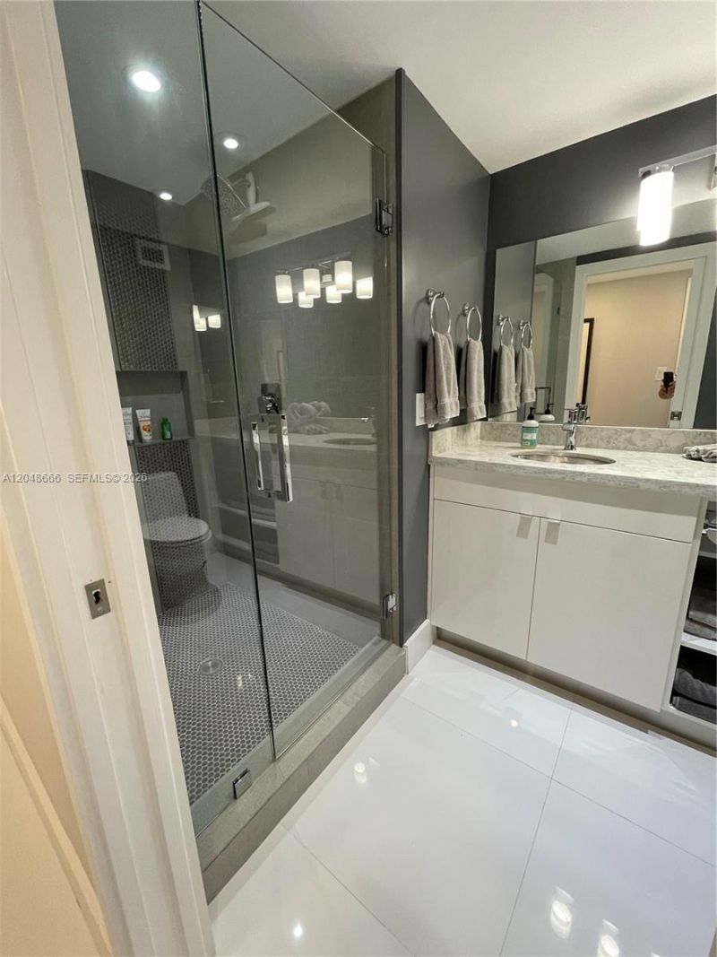 2500 Parkview Dr , Unit 1405, Hallandale Beach, FL 33009 Photo
