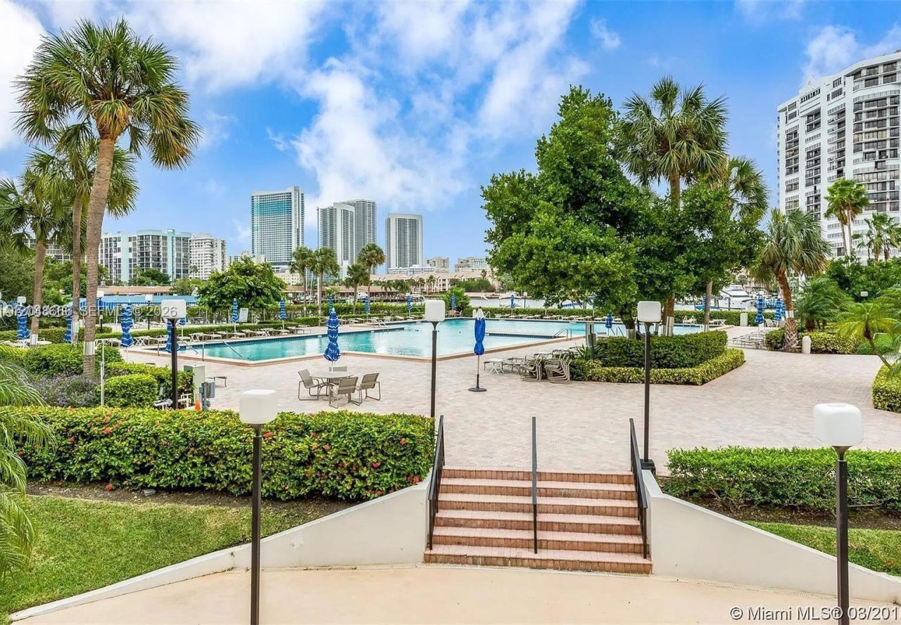 2500 Parkview Dr , Unit 1405, Hallandale Beach, FL 33009 Photo