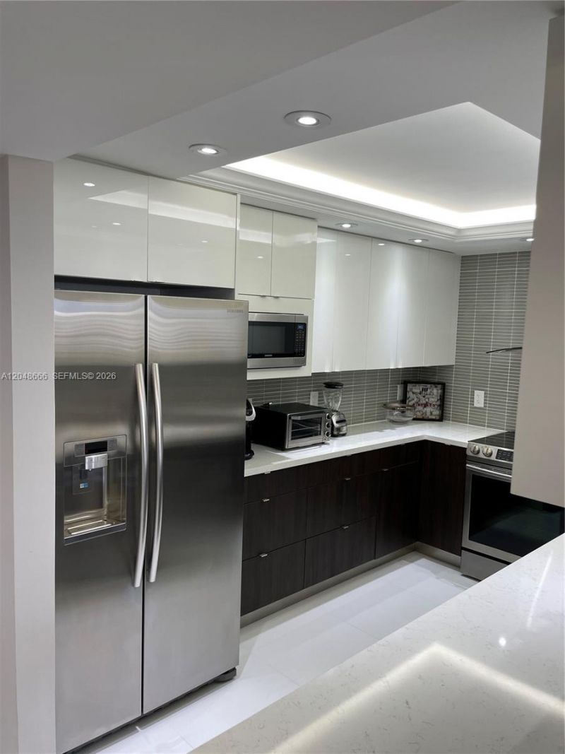 2500 Parkview Dr , Unit 1405, Hallandale Beach, FL 33009 Photo