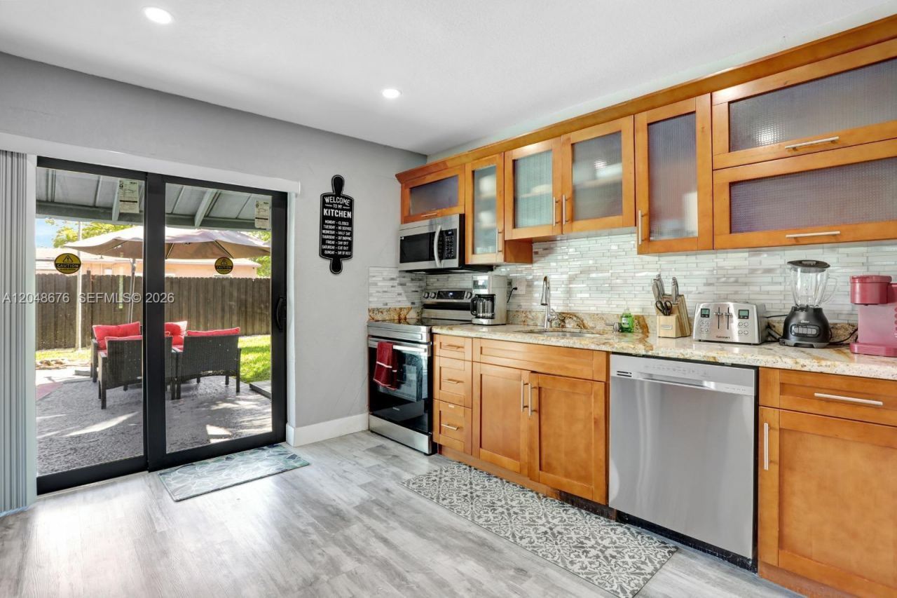 3360 NE 12th Ter, Pompano Beach, FL 33064 Photo