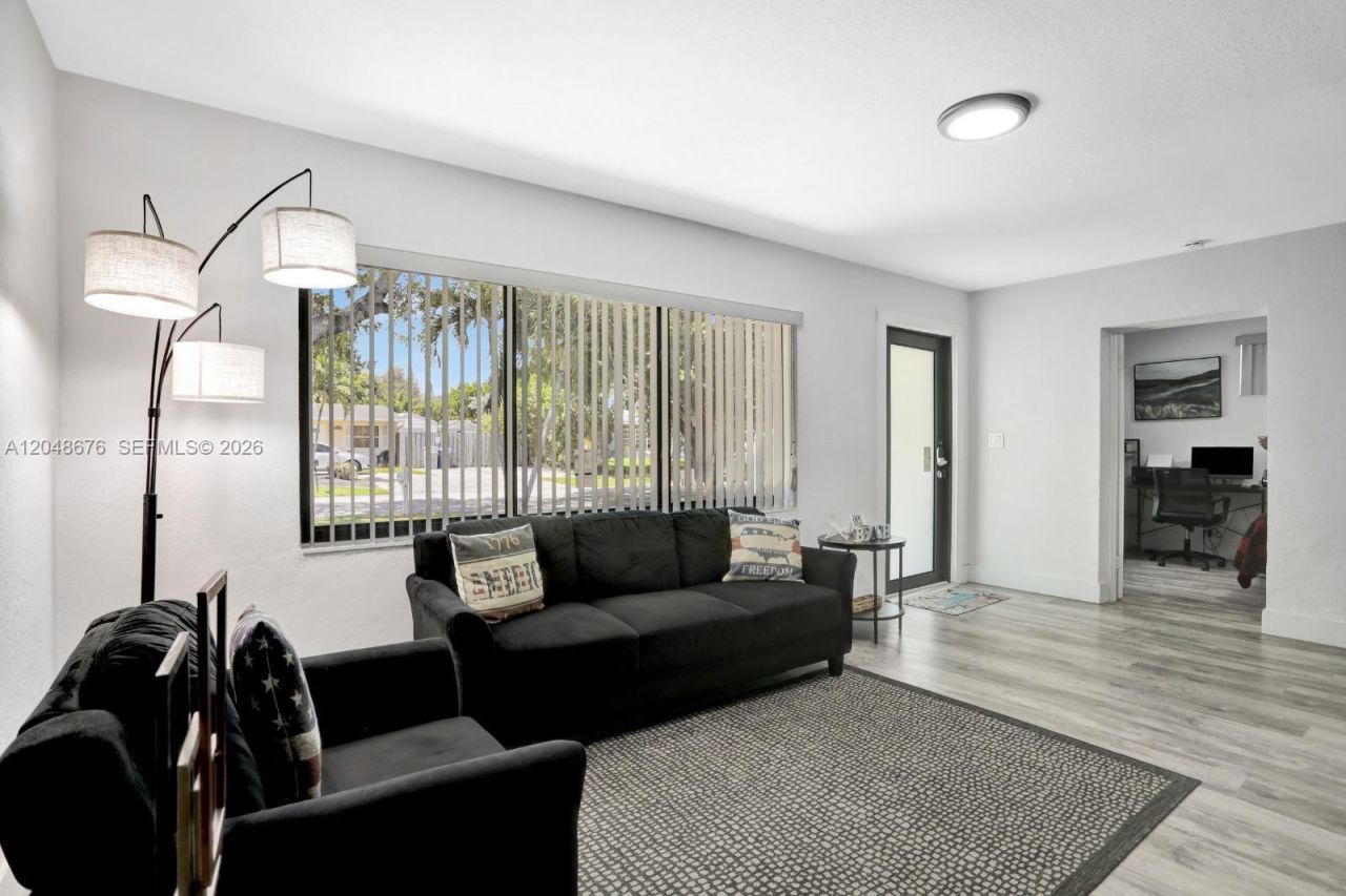3360 NE 12th Ter, Pompano Beach, FL 33064 Photo