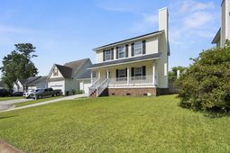 305 Northam Court photo 4