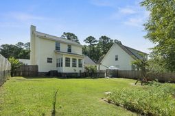 305 Northam Court photo 4