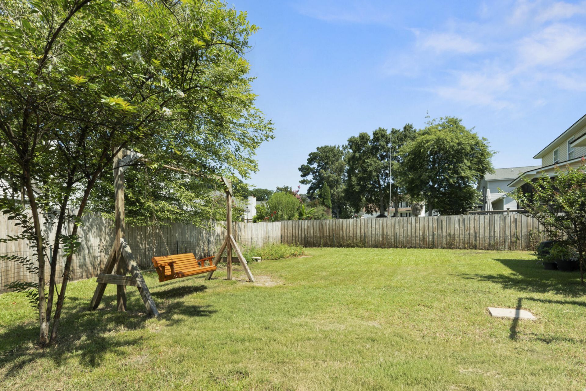 305 Northam Court Photo 6