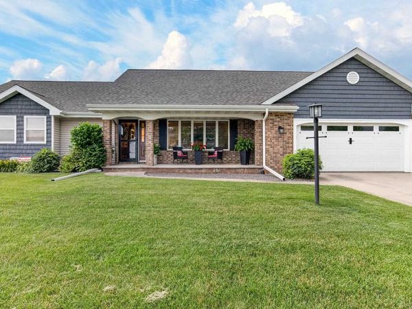 W2593 OAKMEADOW COURT, Appleton, WI 54915