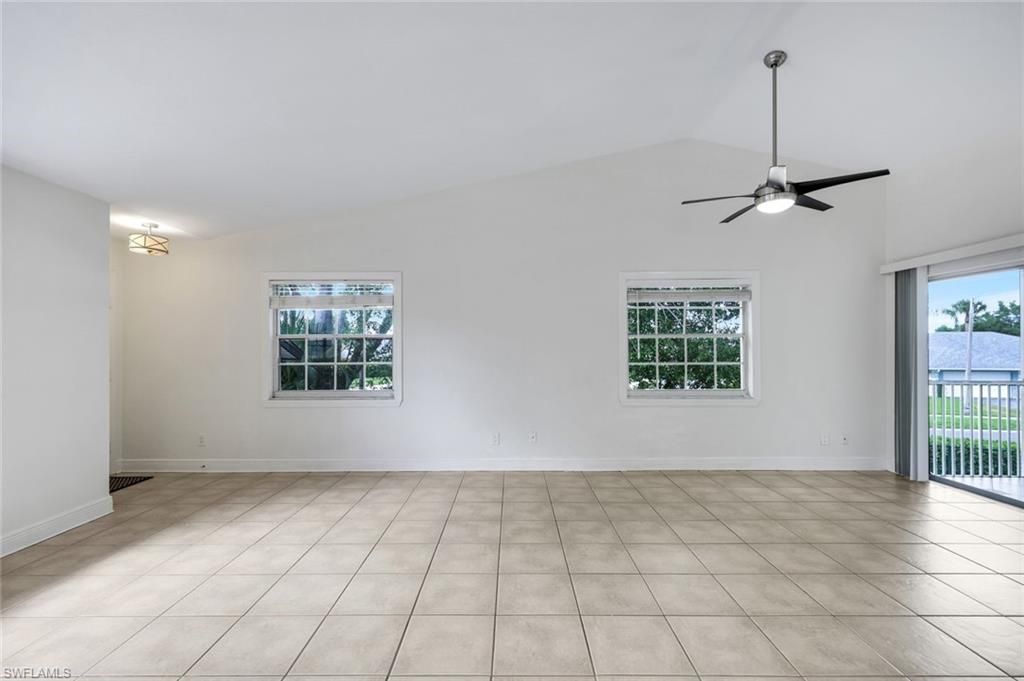 9624 Crescent Garden Dr , Unit 201, Naples, FL 34109 Photo