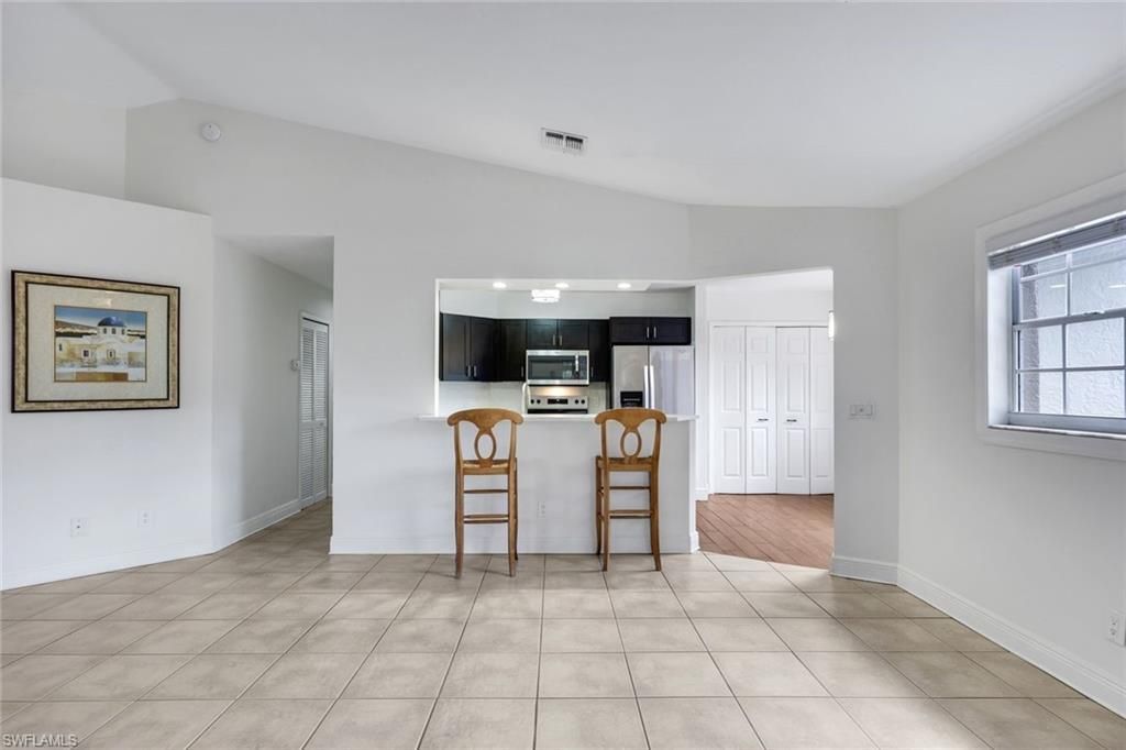 9624 Crescent Garden Dr , Unit 201, Naples, FL 34109 Photo