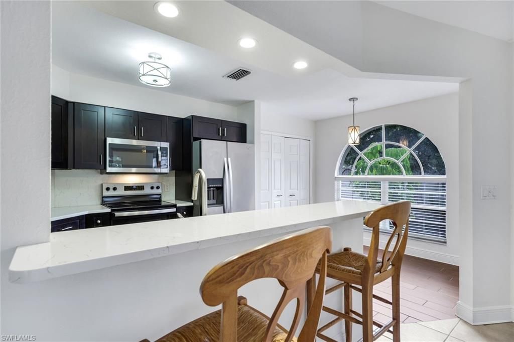 9624 Crescent Garden Dr , Unit 201, Naples, FL 34109 Photo