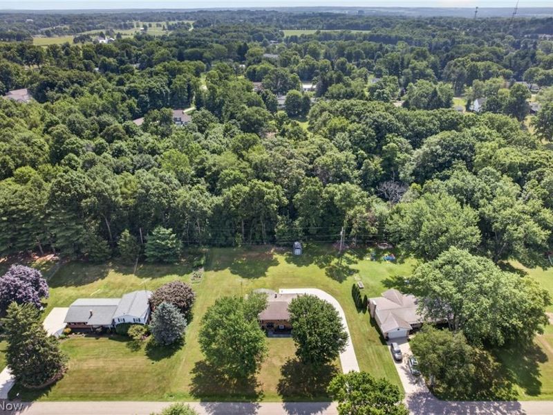 8494 E Wadora Circle NW, North Canton, OH 44720 Photo 28