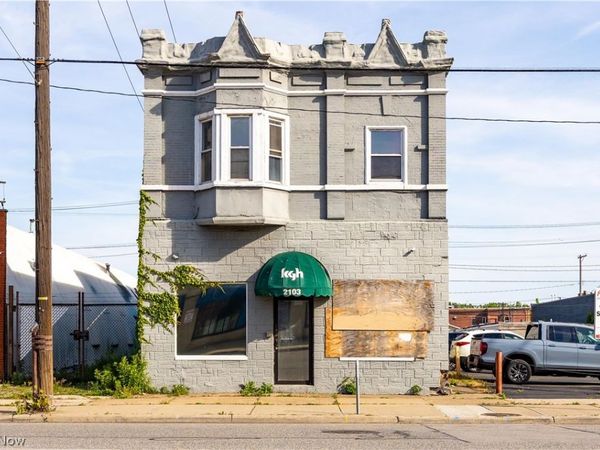 2103 St Clair Avenue NE, Cleveland, OH 44114