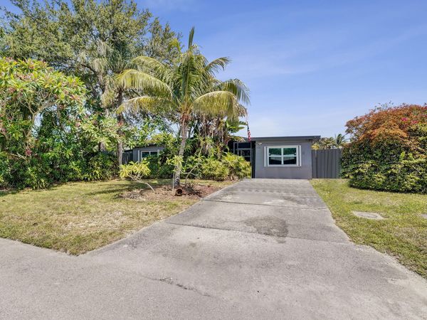 2740 SW 46th Court, Dania Beach, FL 33312