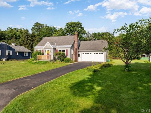 131 Sanford Avenue , Clinton, NY 13323